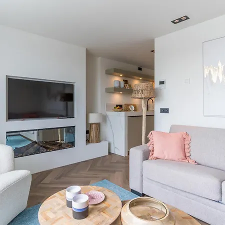Lovely In With Kitchen